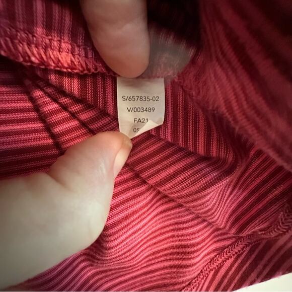 Athleta Cloudlight Stratus Striped Top #657835 Pink/Raspberry XL - Picture 6 of 7